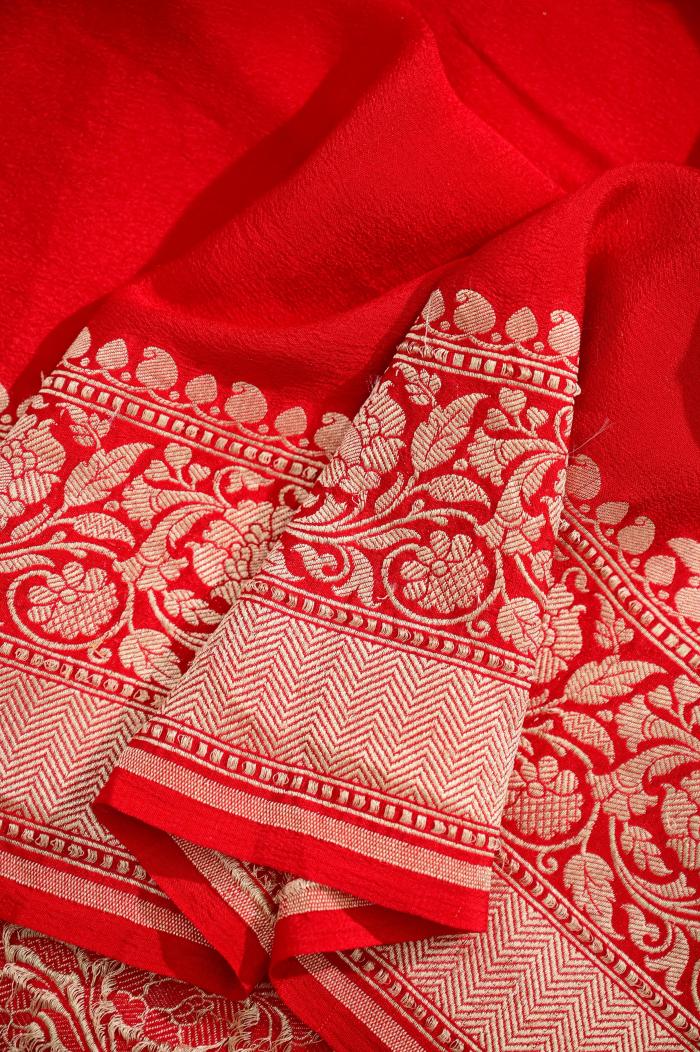 khaddi crape red plain saree 4 inch border Banarasi sree