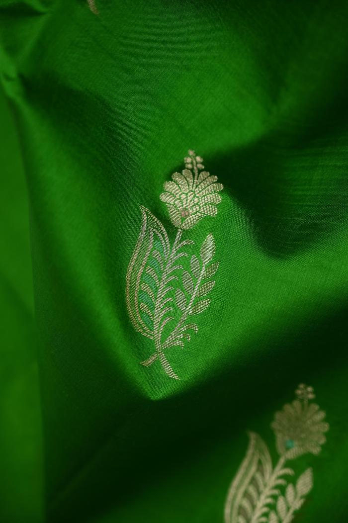 Mehandi Colour Raw Mango Silk Saree