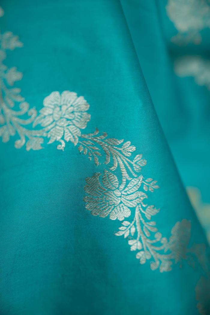 Pure Silk Light Firozi Kadhwa Banarasi Saree