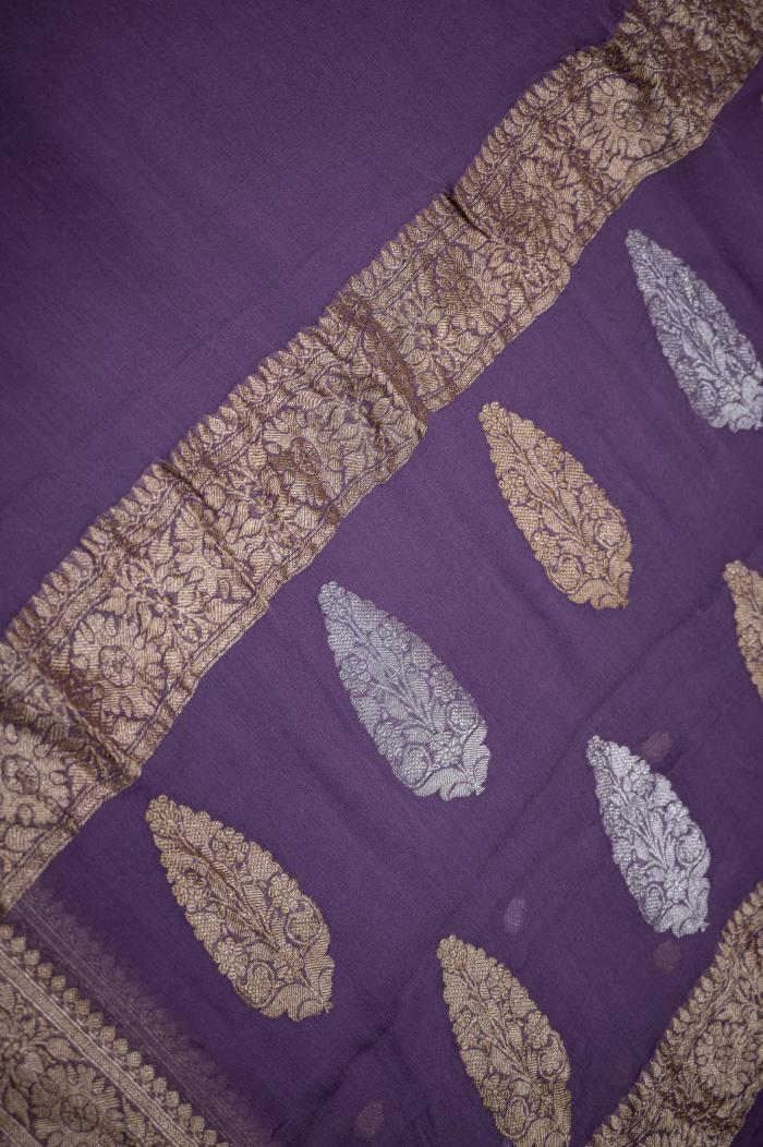 Banarasi Katan Cutwork Contrast Silk Saree