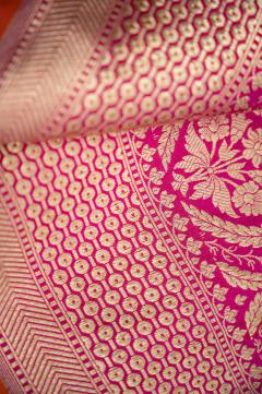 Katan Kadhwa Rani Colour Banarasi Saree